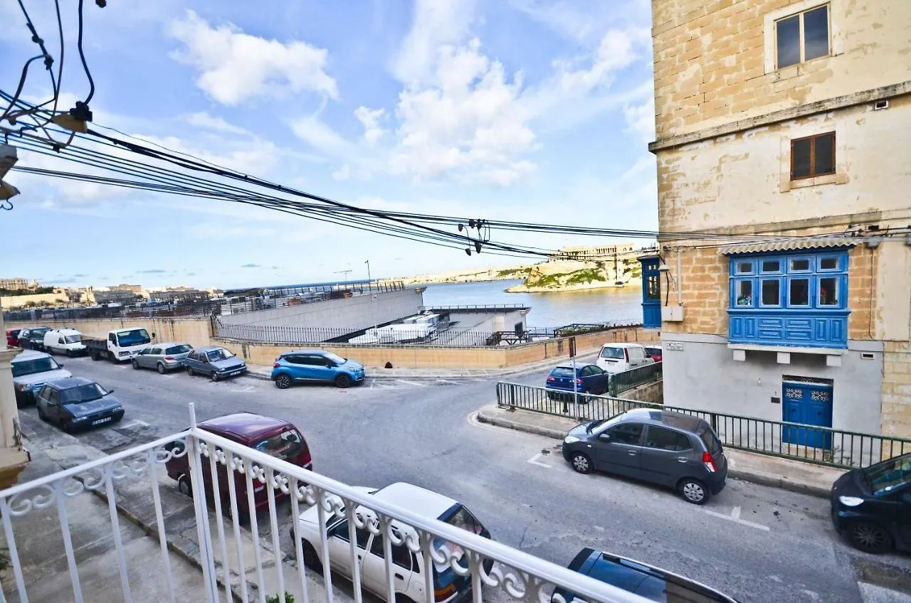 Eight Point Living Br6 Villa Birgu Malta