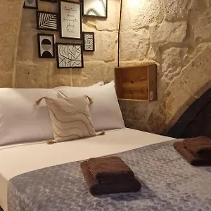 12 -16 , Pacifiku Scicluna Birgu